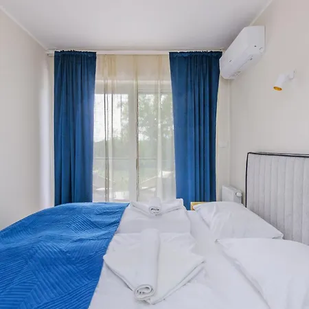 Prywatne Sun & Snow W Porta Mare Marina Z Basenem *