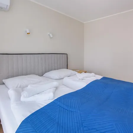 Apartment Prywatne Sun & Snow W Porta Mare Marina Z Basenem